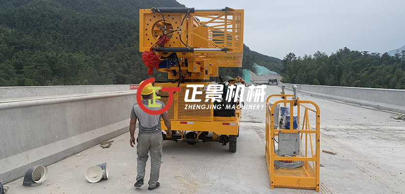 橋梁雨水管安裝施工臺(tái)車